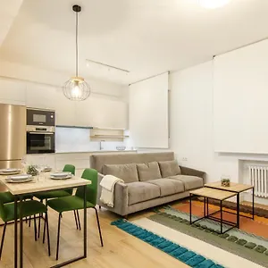 https://elegante-y-recin-reformado-en-abando.bilbaohotelsspain.com